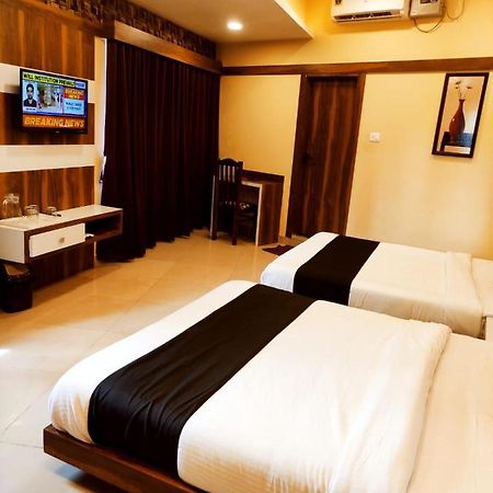 Hotel Keerthana Puttur Puttur  Zewnętrze zdjęcie