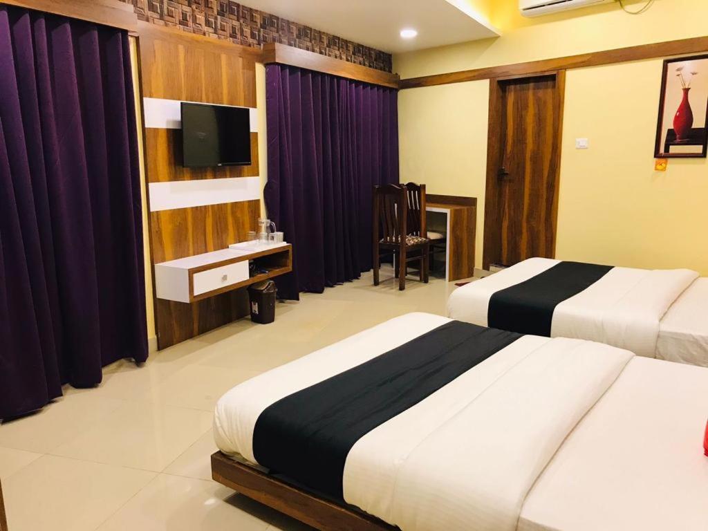 Hotel Keerthana Puttur Puttur  Zewnętrze zdjęcie