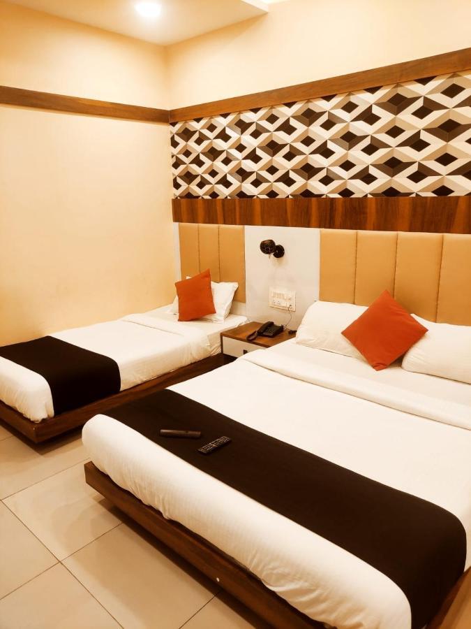Hotel Keerthana Puttur Puttur  Zewnętrze zdjęcie