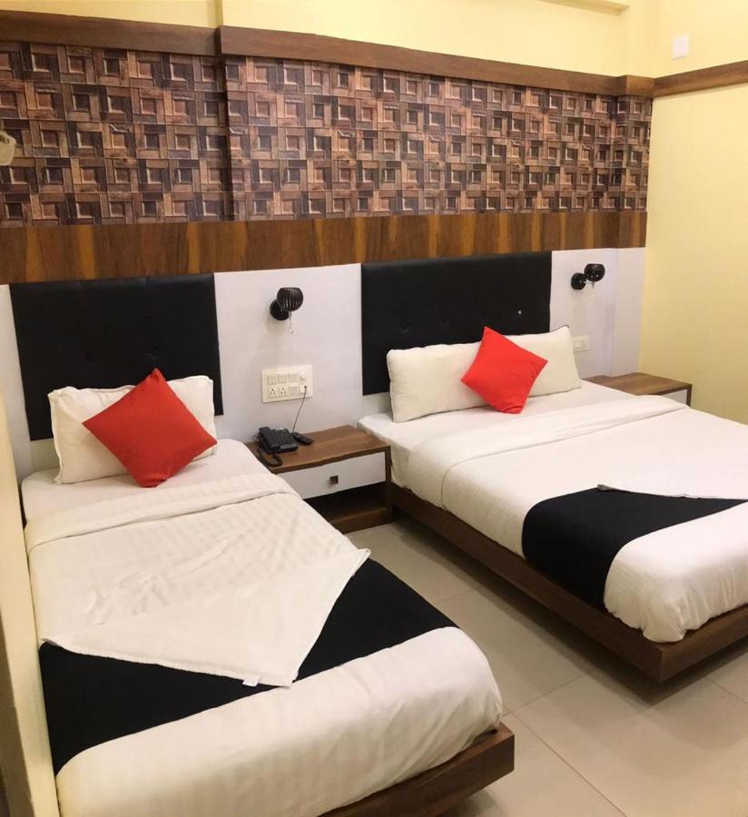 Hotel Keerthana Puttur Puttur  Zewnętrze zdjęcie