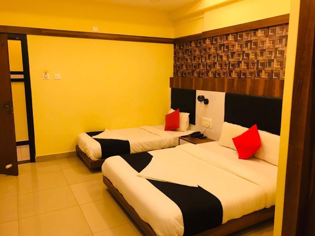 Hotel Keerthana Puttur Puttur  Zewnętrze zdjęcie