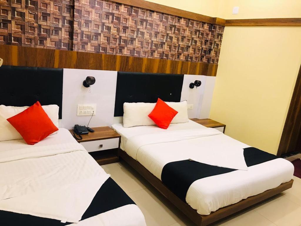 Hotel Keerthana Puttur Puttur  Zewnętrze zdjęcie